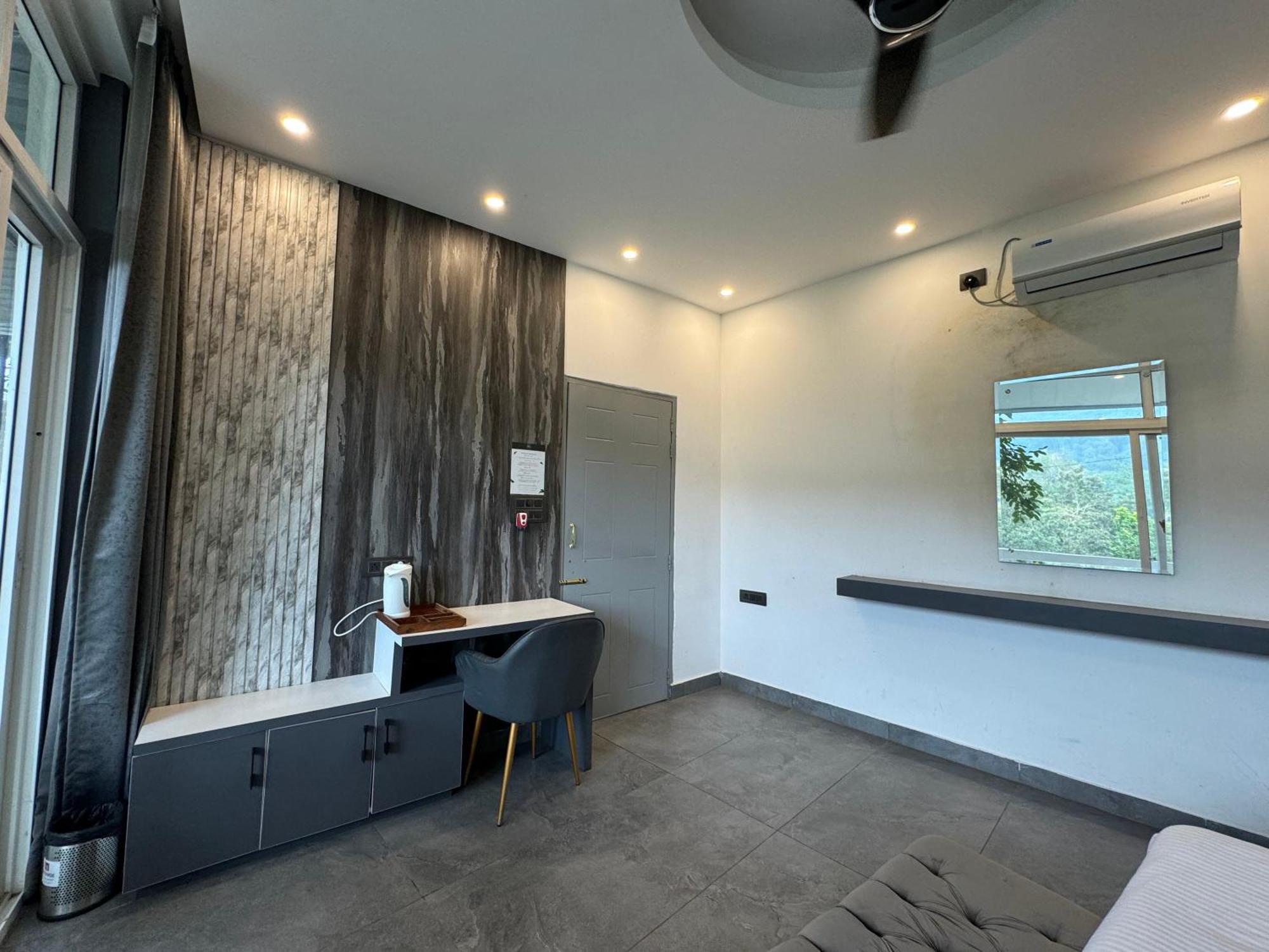 Saraiville- Luxury Riverside Cottages Dehradun Exterior photo